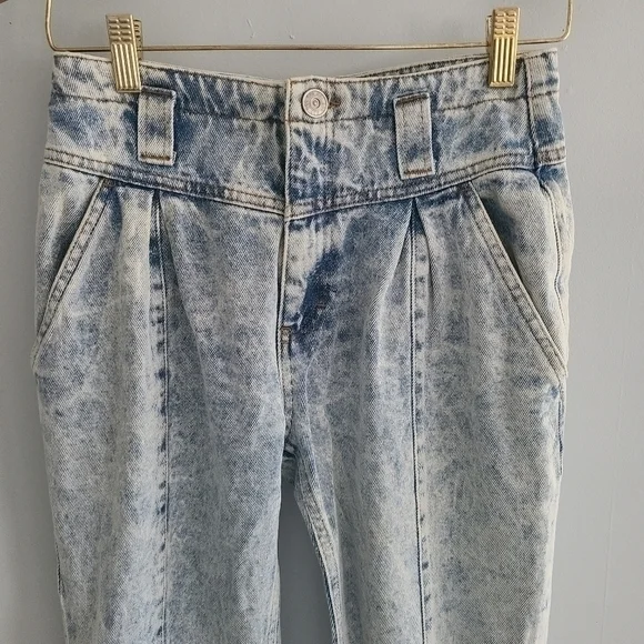 Urban Outfitters BDG‎ Stonewash Carrot Jeans - Picture 2 of 5